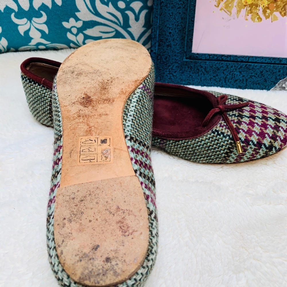 Burberry Houndstooth Print Flat - Picture 4 of 8